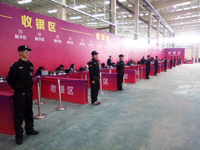 �R�r����